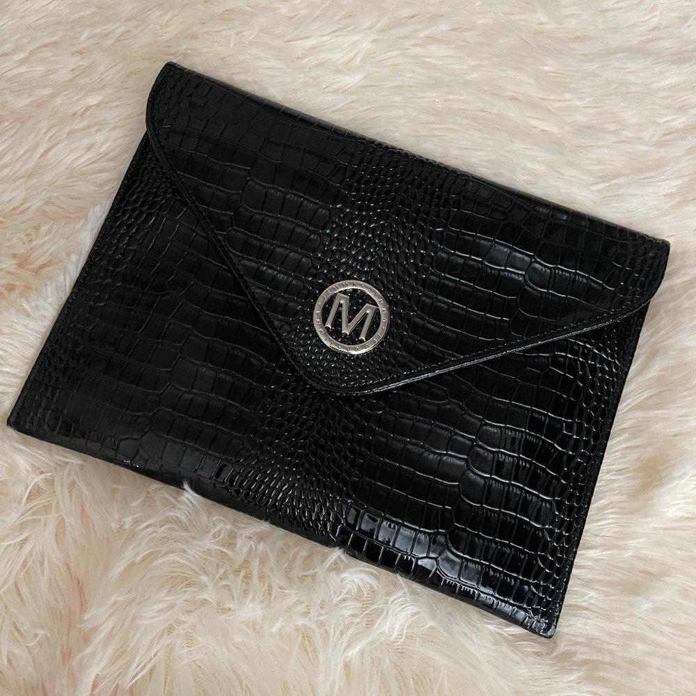 Black Crocodile Pattern Clutch with Magnetic Button Closure w/ Box!